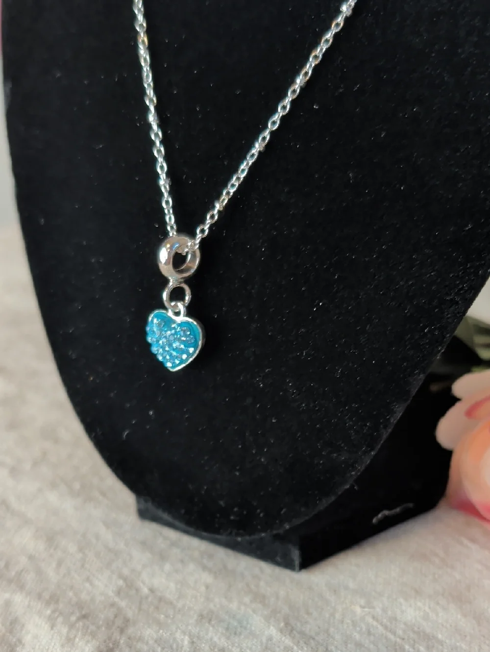 DaVinci Blue Rhinestone Heart Pendant Necklace | Y2K Silver Tone Charm Necklace
